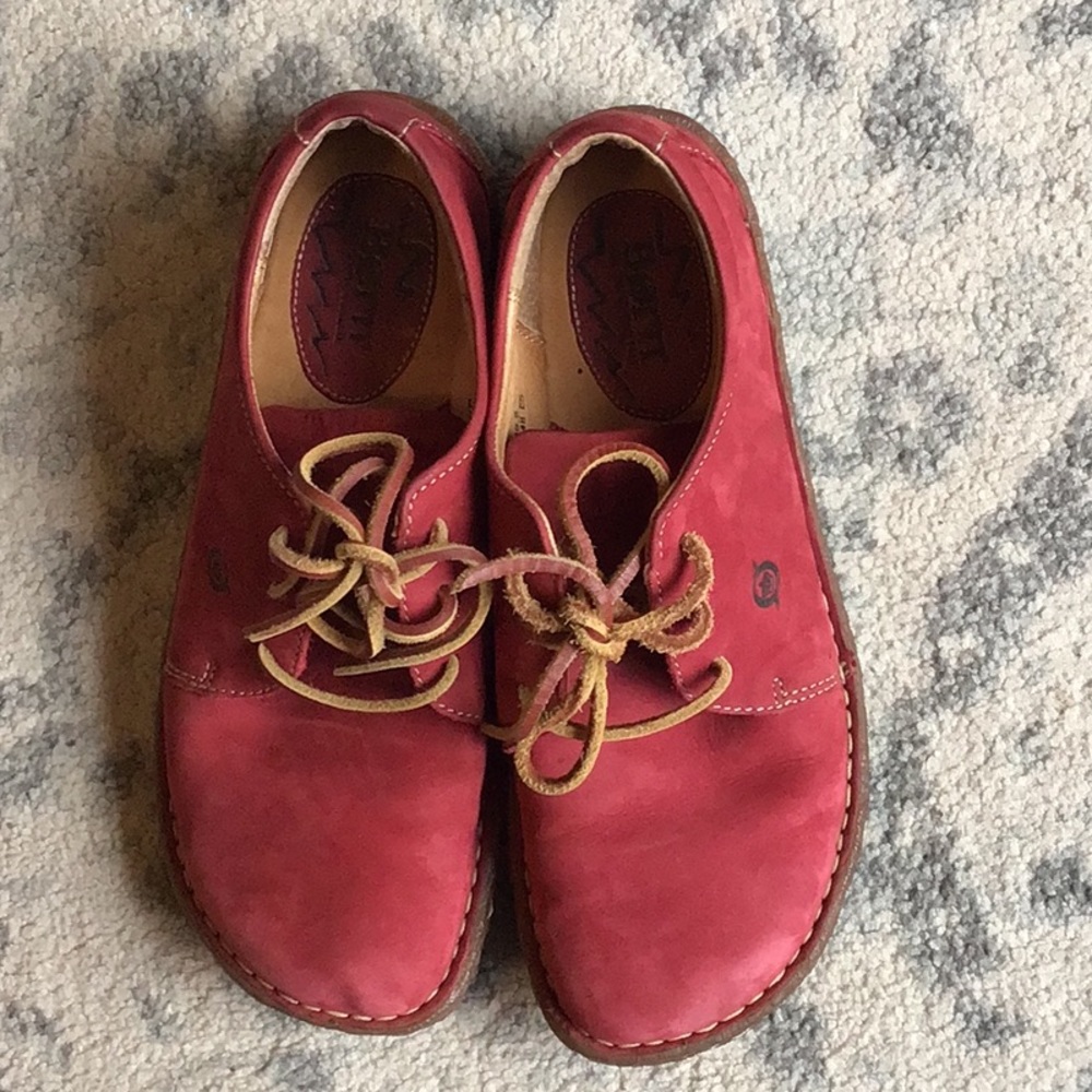 EUC Born Red Leather Suede Lace-Up Shoes, Size 9